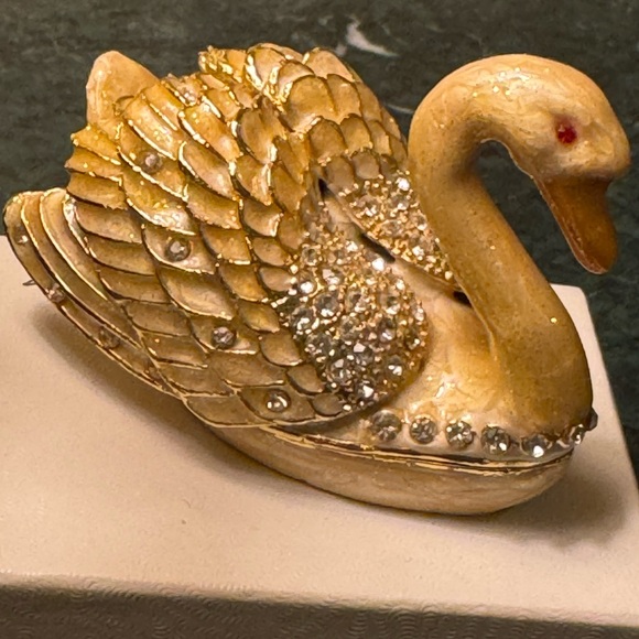Enameled and crystal Swan Trinket Box - Picture 8 of 11